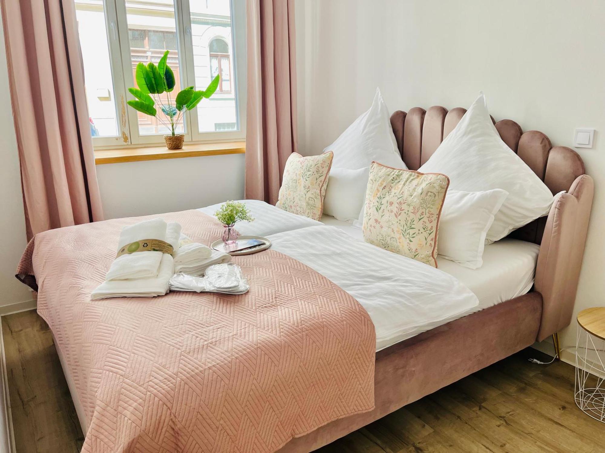 Filmap-Apartments-Zentrale Lage-Boxspringbett-Beamer-Popcorn-Gratis Parkplatz Gorlitz Exterior photo