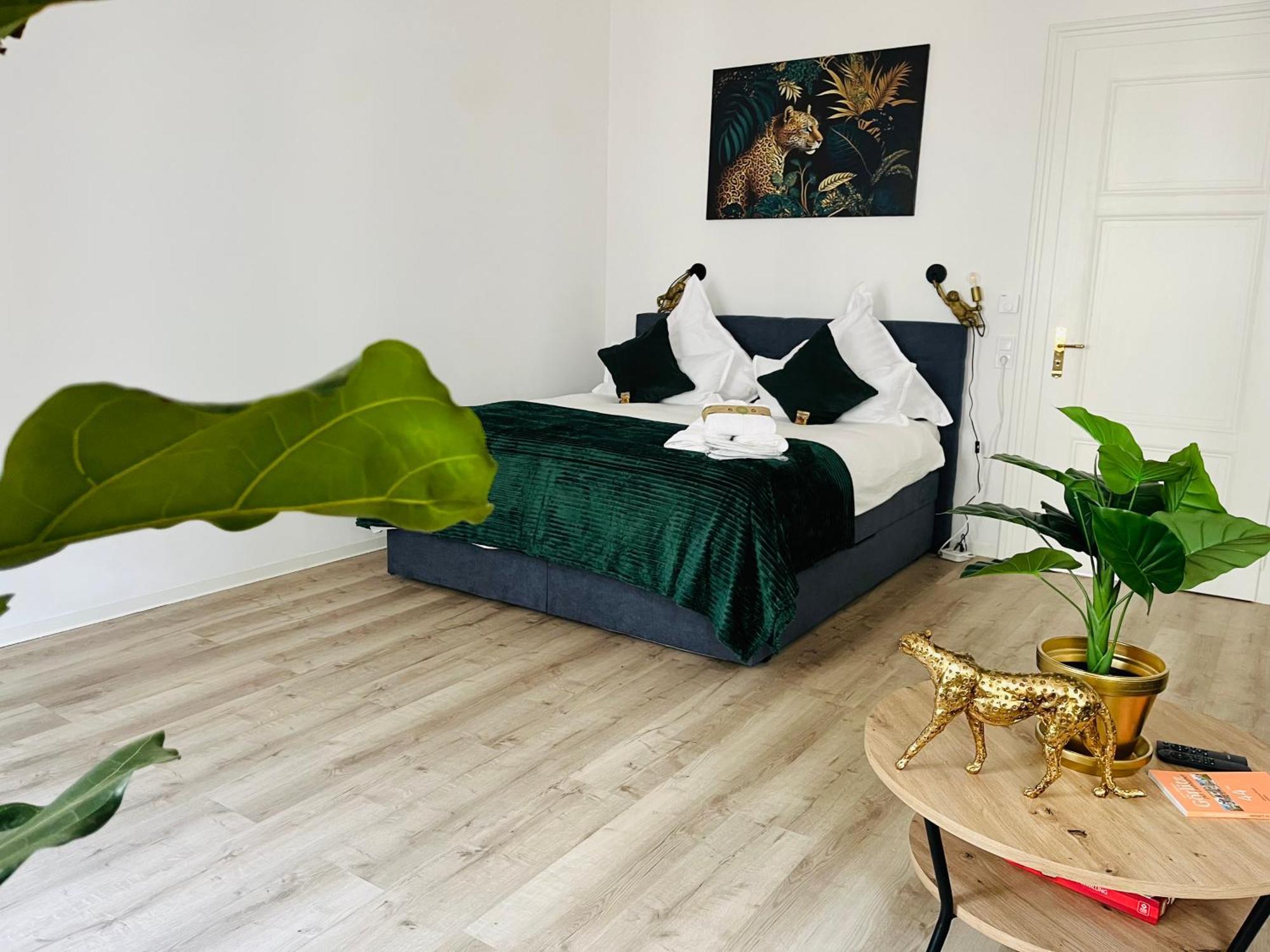 Filmap-Apartments-Zentrale Lage-Boxspringbett-Beamer-Popcorn-Gratis Parkplatz Gorlitz Exterior photo
